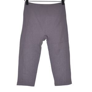 Lululemon Seamless Crops, size 8